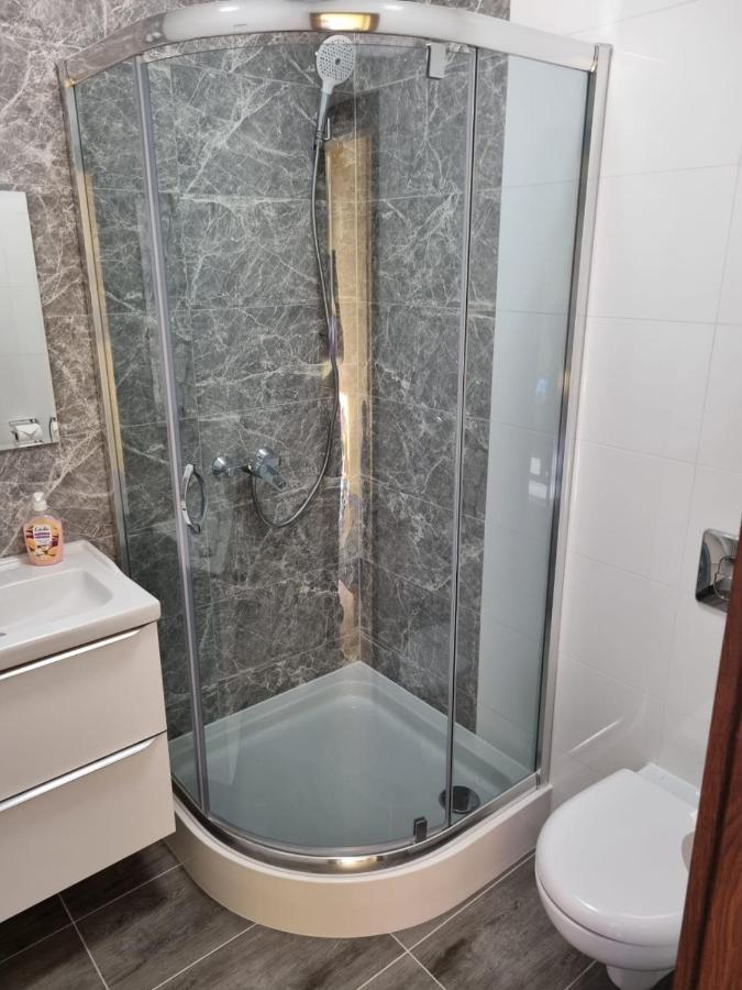 Dom Na Ubocy Appartement Groń Buitenkant foto